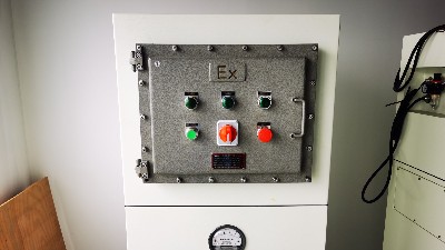工業(yè)防爆除塵器,執(zhí)信環(huán)保專注車間安全粉塵凈化設(shè)備制造。